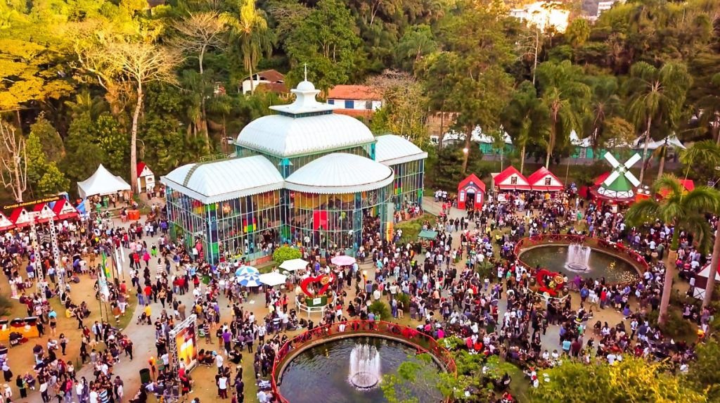 Fotos da Bauernfest em Petrópolis — festa alemã com entrada gratuita